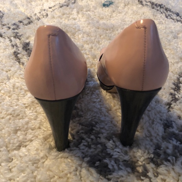 Marc by Marc Jacobs Peep Toe Pumps - Picture 4 of 8